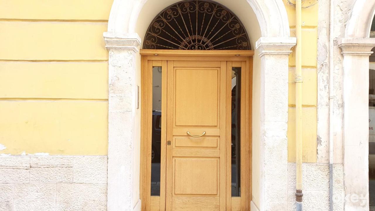 Apartament La Terrazza Tra I Tetti Studio - Centro Bari